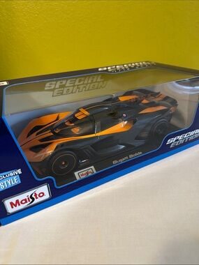 πMaisto Special Edition Bugatti Bolide Die-Cast Car - Black & Orange